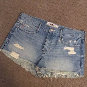 Hollister High-Waist Jean Shorts: Size 9/ W29